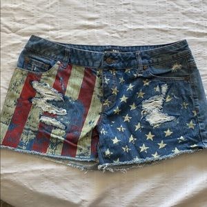 Woman’s shorts